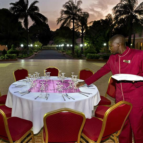 Dunia Hotel Ouagadougou Loumbila エクステリア 写真