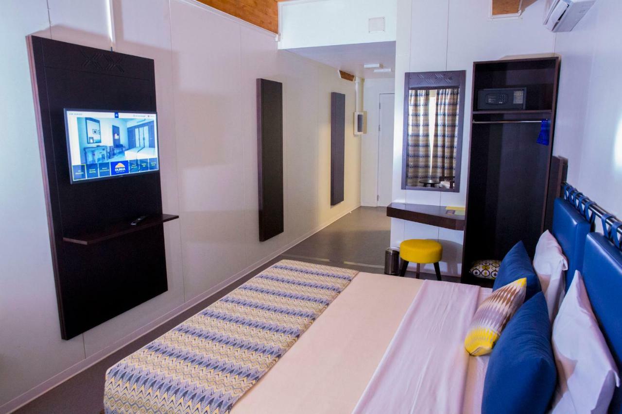Dunia Hotel Ouagadougou Loumbila エクステリア 写真