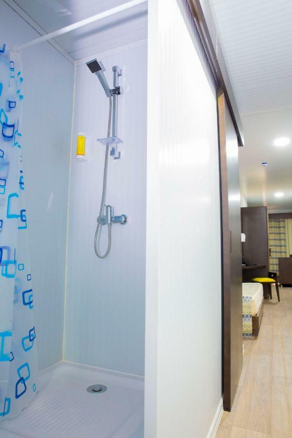 Dunia Hotel Ouagadougou Loumbila エクステリア 写真