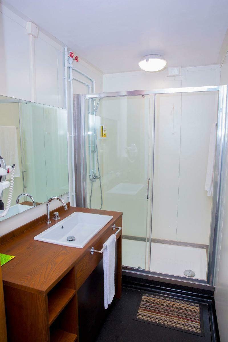 Dunia Hotel Ouagadougou Loumbila エクステリア 写真
